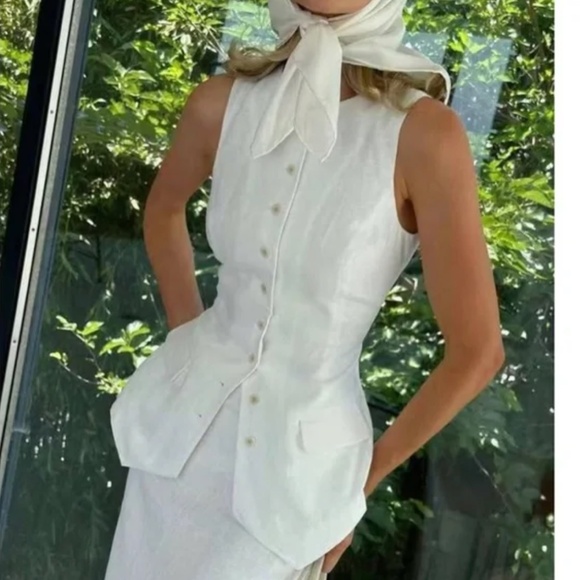 Must Have Classic Helsa Revolve Linen Button Tunic Vest White Clean Beauty - Picture 2 of 11